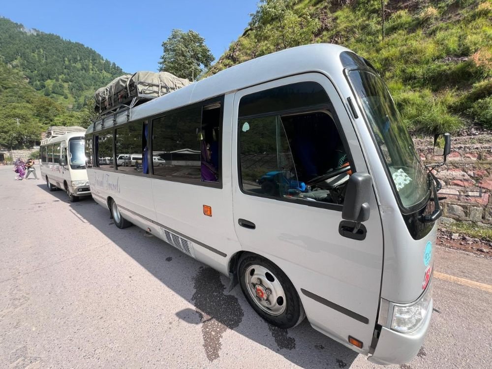 Toyota Coaster 4c Saloon Rental Lahore